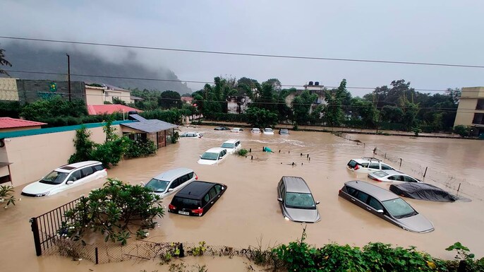 #Dehradun–उत्तरकाशी बाढ़ त्रासदी: भारी बारिश, पशुधन का नुकसान और मुख्यमंत्री की राहत घोषणा